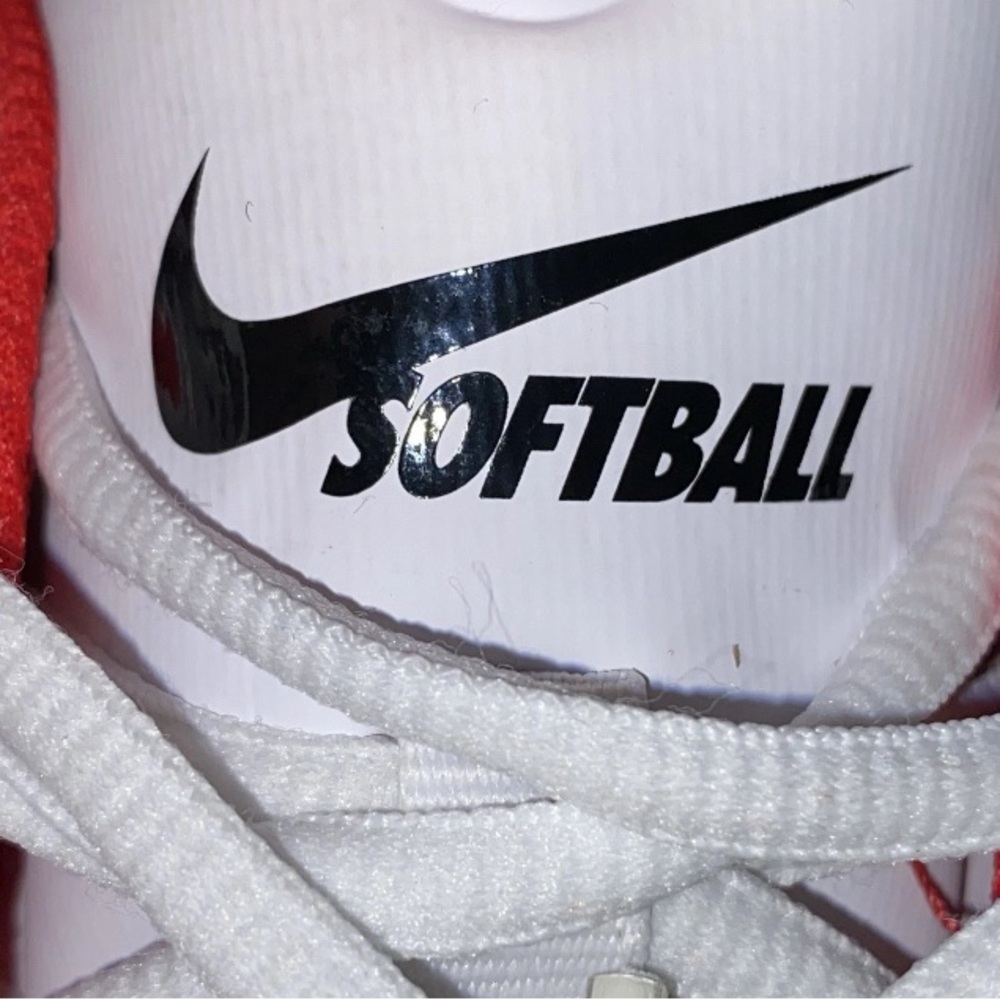 Nike Hyperdiamond 4 Elite Women’s Softball Red and White Sneakers Size 11 New - Picture 7 of 14